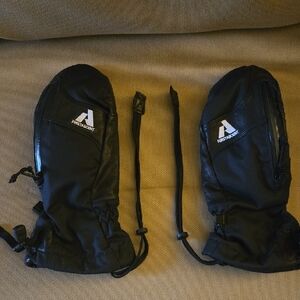 Black First Ascent Womens Ski Mittens